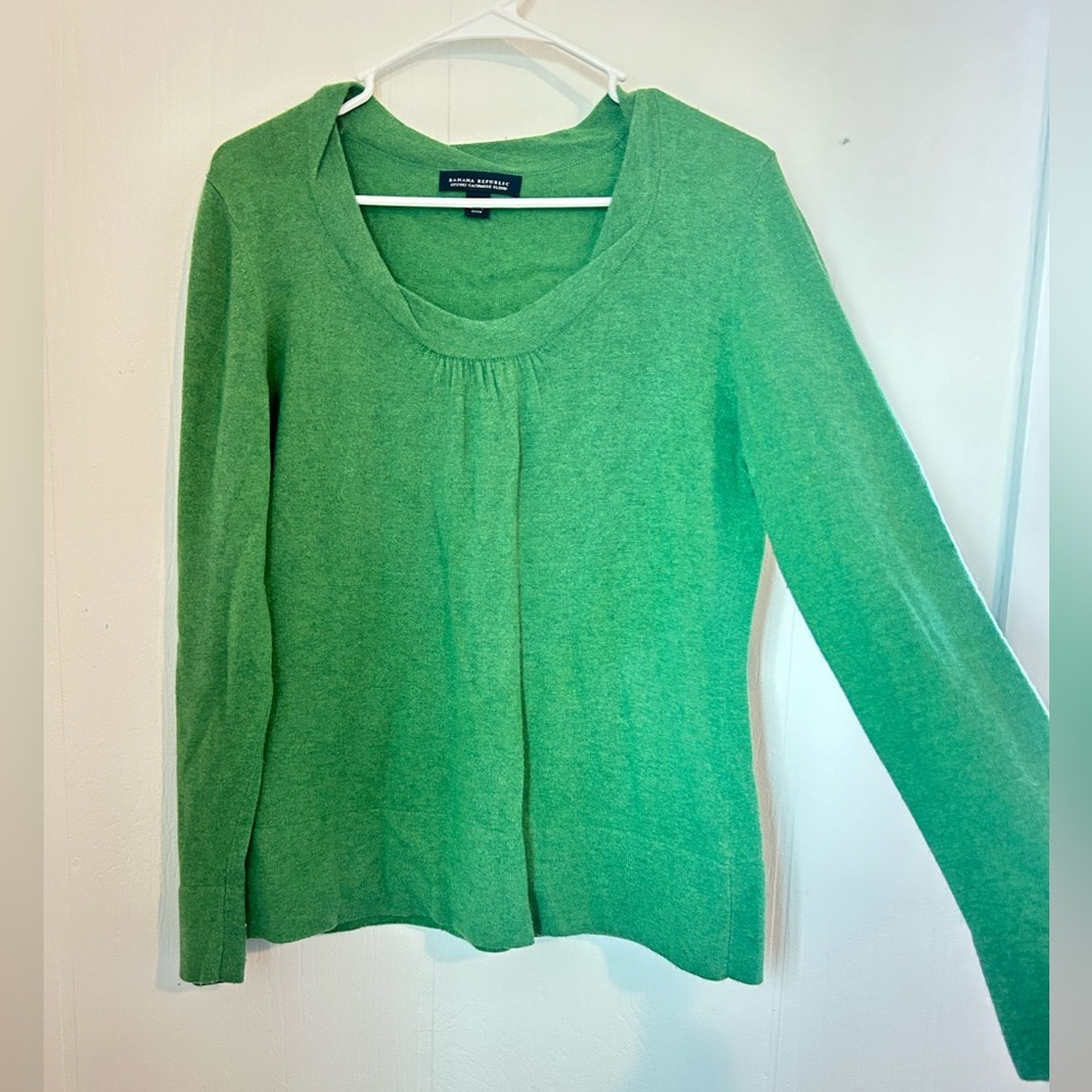 Banana Republic Green Comfortable Sweater